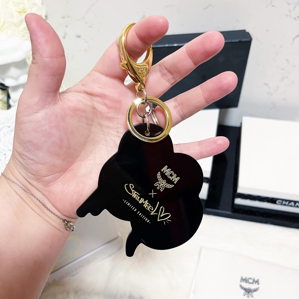 Authentic MCM x Strumbel Brand New Limited Edition Neon Bag Charm / Keychain - Picture 4 of 12